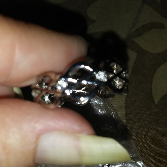 Ring - Picture 2 of 2